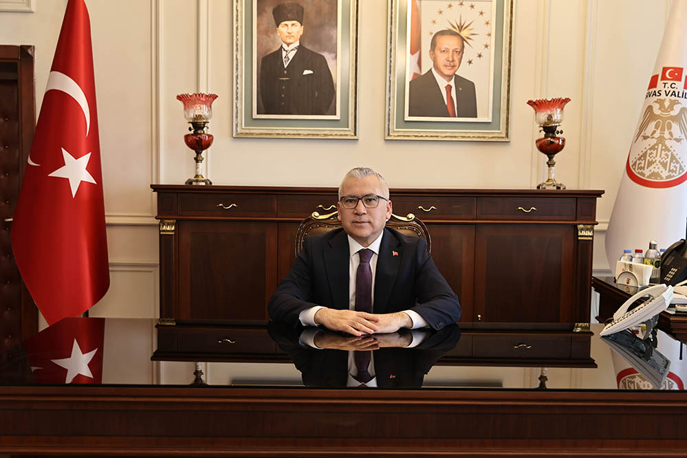 Sivas Valisi Sn. Yılmaz Şimşek'in Ramazan Bayramı Mesajı